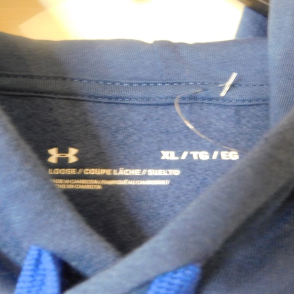 Under Armour Men's Hoodie Size: XL - Picture 4 of 4